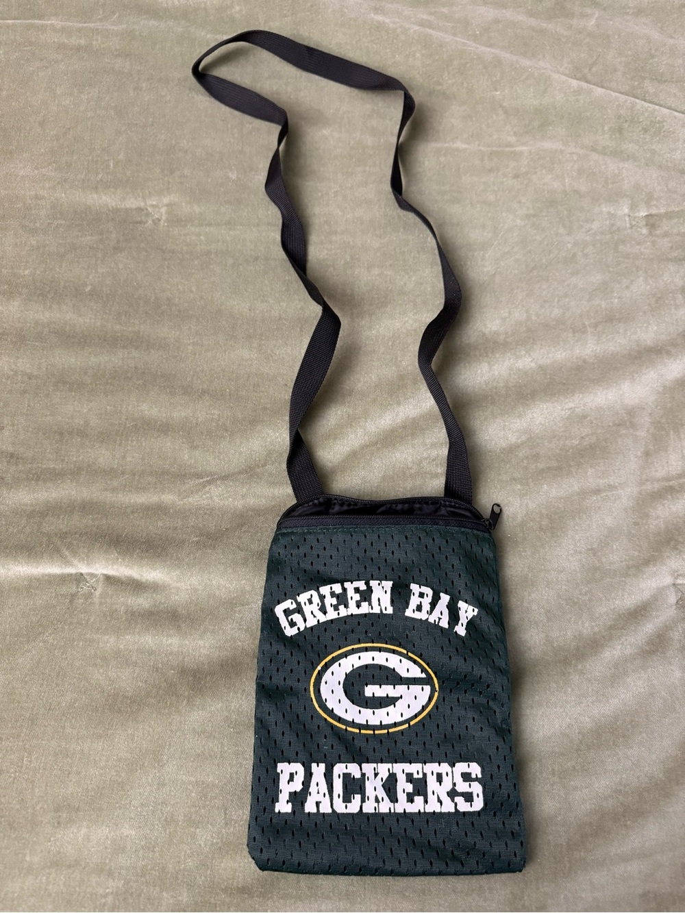 Green Bay Packers Green Crossbody Fan Bag One Zippered Pocket #OSP